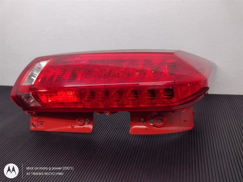 10-16 Cadillac SRX Left Driver Tail Light Lamp Assembly OEM 22774014