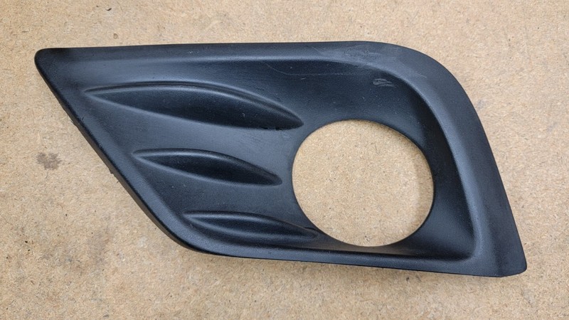 2016 - 2018 NISSAN ALTIMA Front Left LH Fog Light Lamp Bumper Cover Bezel OEM
