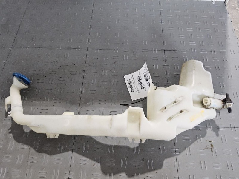 Wash Reservoir Japan Built ID 76841SWA003 Fits 07-09 CR-V 3479933