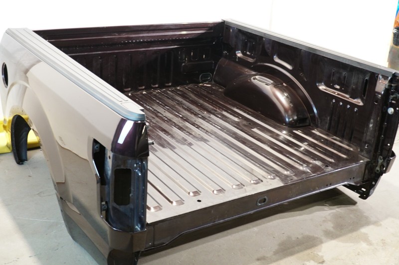 π
2015-2020 FORD F150 OEM.TRUCK BED ASSY PAINT COLOR : E2 (FOR: FORD F 150 2019)