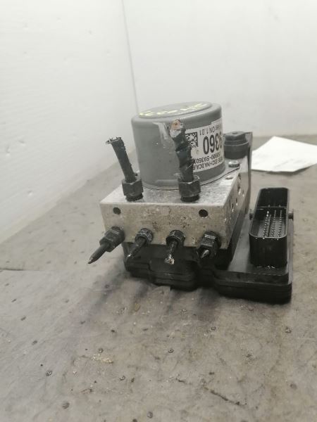 Anti-Lock Brake Part Actuator And Pump Assembly Fits 20 TELLURIDE 1415974