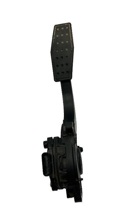 Chevrolet Traverse accelerator pedal 18 23 pedal accelerator 3.6L OEM 23134748