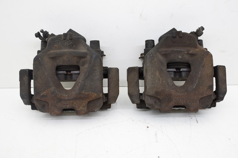 2008 BMW E92 328xi Front Left Right Side Disc Brake Caliper Set OEM KW24