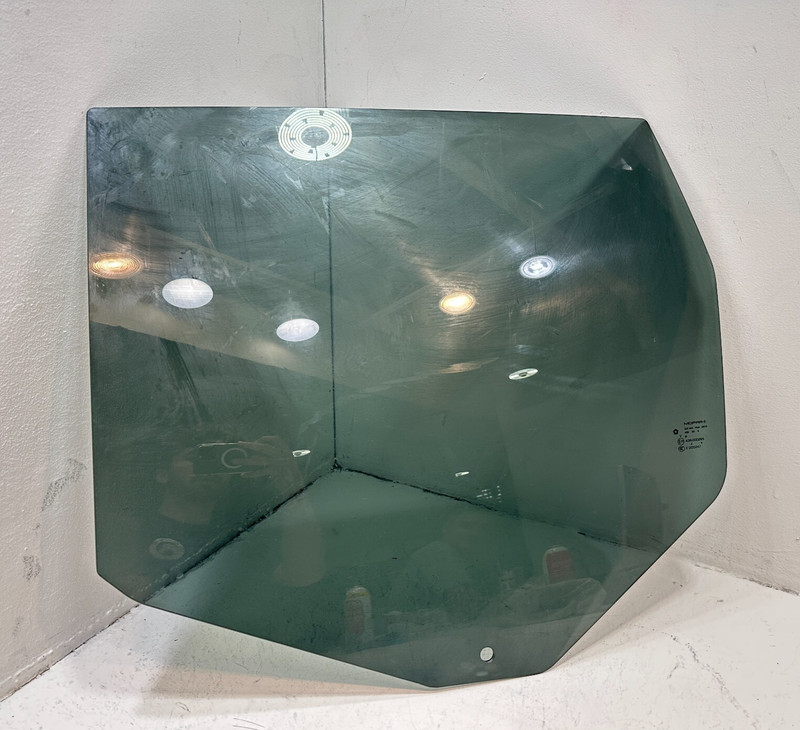 JEEP GRAND CHEROKEE 2011-2020 REAR LEFT DRIVER SIDE DOOR WINDOW GLASS OEM