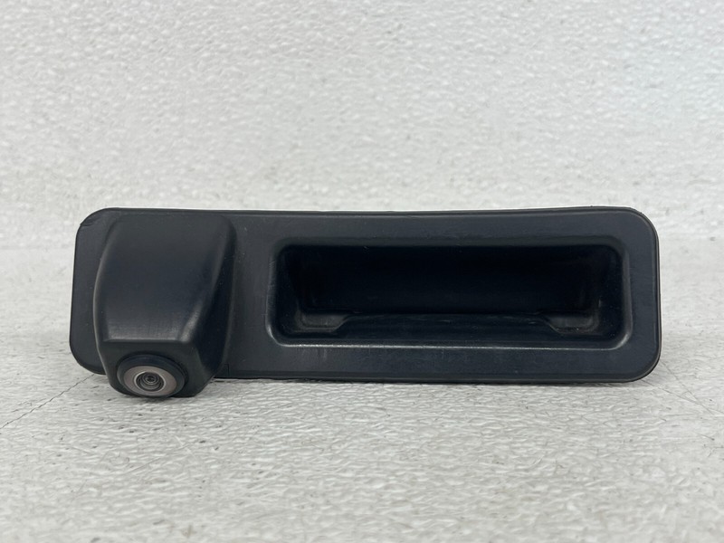 ⭐2017-2023 BMW 5-SERIES XDRIVE G30 REAR VIEW TRUNK RELEASE HANDLE OEM LOT2533