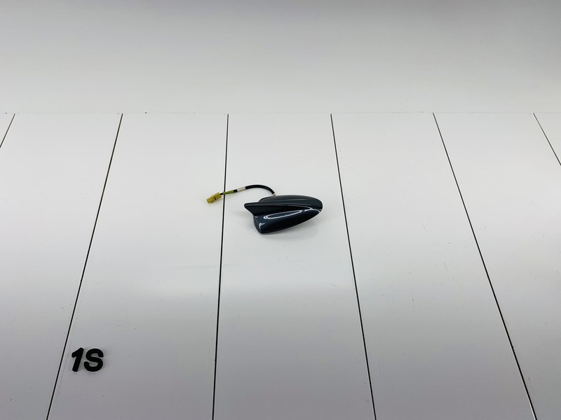 14-18 MAZDA 3 REAR UPPER EXTERIOR ROOF SHARK FIN ANTENNA METEOR GRAY OEM