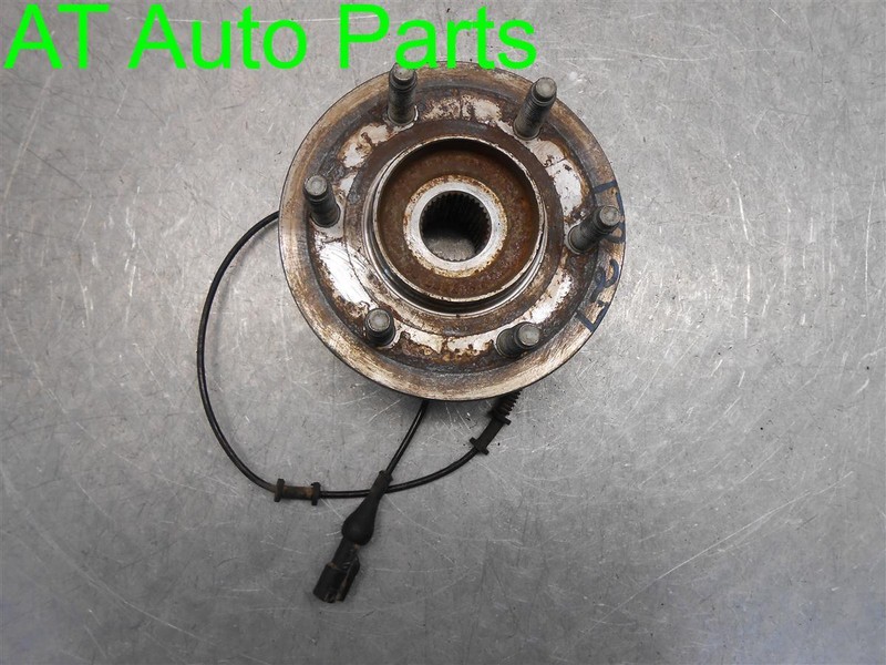 03-06 FORD EXPEDITION NAVIGATOR REAR HUB ASSEMBELY WITH ABS OEM 538-01623