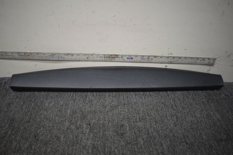 2009-2017 HYUNDAI TUSCON UPPER TAILGATE TRIM FACTORY OEM