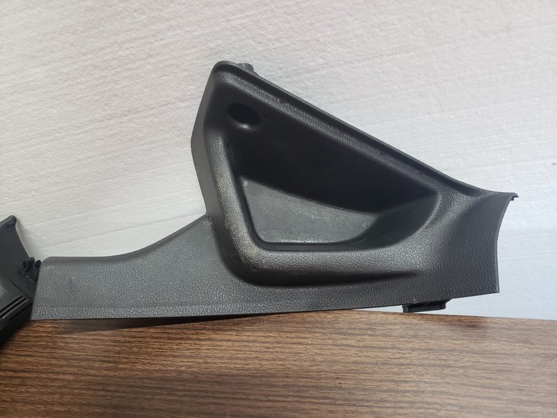 2012-2018 Ford Focus Left driverSide Rear Seat Scuff Panel Trim Cover Black