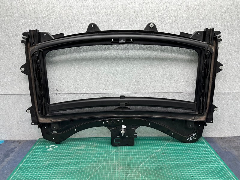 05-16 LAND ROVER FRONT SUNROOF SUN ROOF FRAME RAIL W/ SHADE OEM