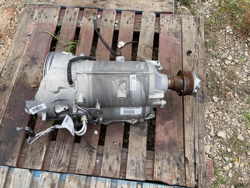 2018-2022 DODGE CHARGER 5.7L RWD 8-SPEED AUTOMATIC TRANSMISSION DAMAGED AS IS!