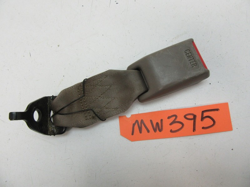 SEAT BELT SEATBELT CENTER MIDDLE BUCKLE LATCH REAR BACK CAR 91-95 LEGEND SEDAN