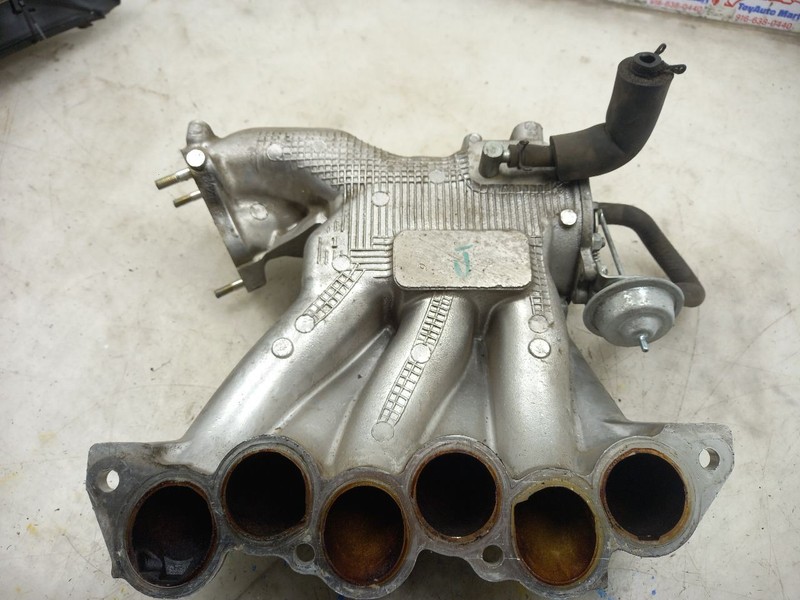 99 00 01 02 03 LEXUS RX300 3.0L UPPER INTAKE MANIFOLD 1MZFE