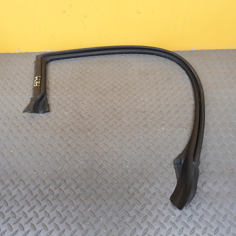 2022-2025 SUBARU BRZ RIGHT SIDE DOOR WEATHERSTRIP UPPER SEAL OEM 63521CC000