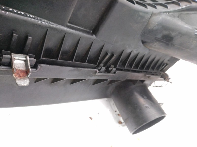 Used Air Cleaner Assembly fits: 2006 Ford Explorer 4.6 Grade C