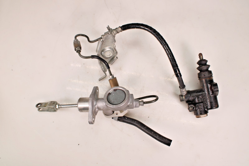 2015-2022 SUBARU WRX 2.0L MANUAL TRANSMISSION CLUTCH MASTER CYLINDER W/ HOSE OEM