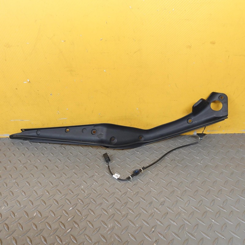 2016-2020 TESLA MODEL X REAR LEFT LOWER DOOR PINCH SENSOR CARRIER 1037560-00-E