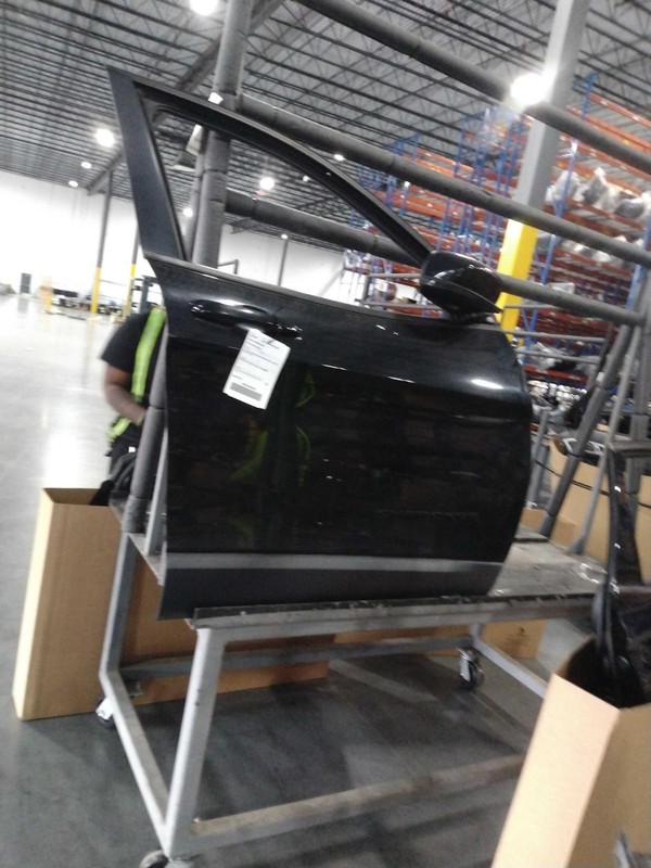 2016 Jeep Cherokee Right Door Black OEM Used 697023 90K Miles