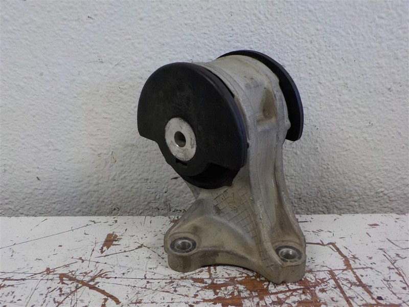 91 92 93 94 95 96 97 98 99 00 01 02 03 04 05 Acura NSX Left Transmission Mount