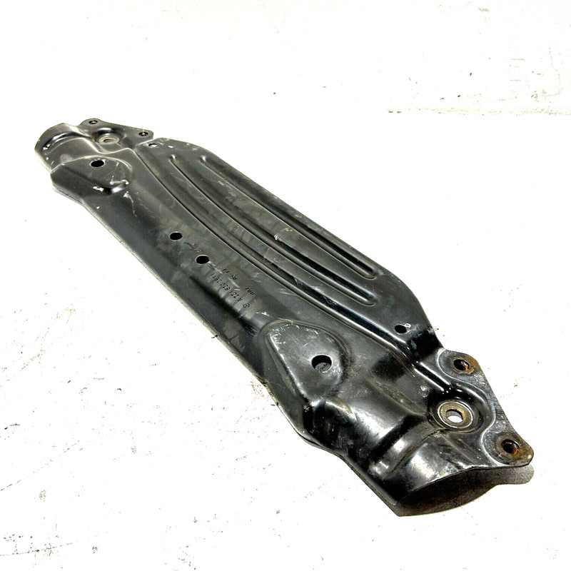 2007-2013 MERCEDES S550 W221 FRONT SUBFRAME CROSSMEMBER PLATE BRACKET OEM