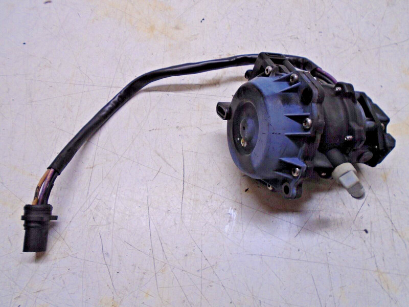 CC2a Johnson Evinrude 90 Hp Outboard Fuel Pump Assembly 0435556 435556