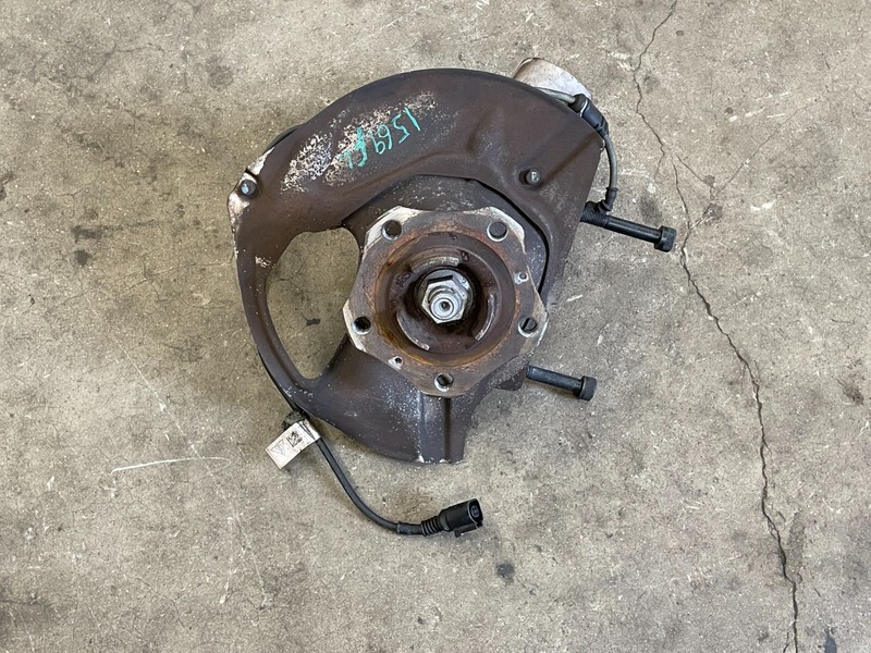 2012-2016 Porsche 991 911 Front Left Driver Spindle Knuckle Hub RWD 1569 OEM