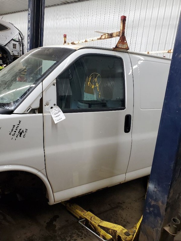 Driver Left Front Door Manual Fits 03-15 EXPRESS 2500 VAN 309045