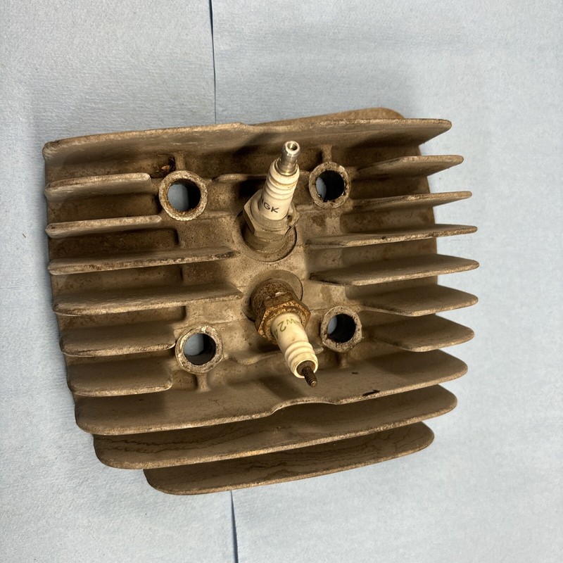 1972 72 KAWASAKI F7 F 7 175Vintage Motorcycle Motor Cylinder Head Good