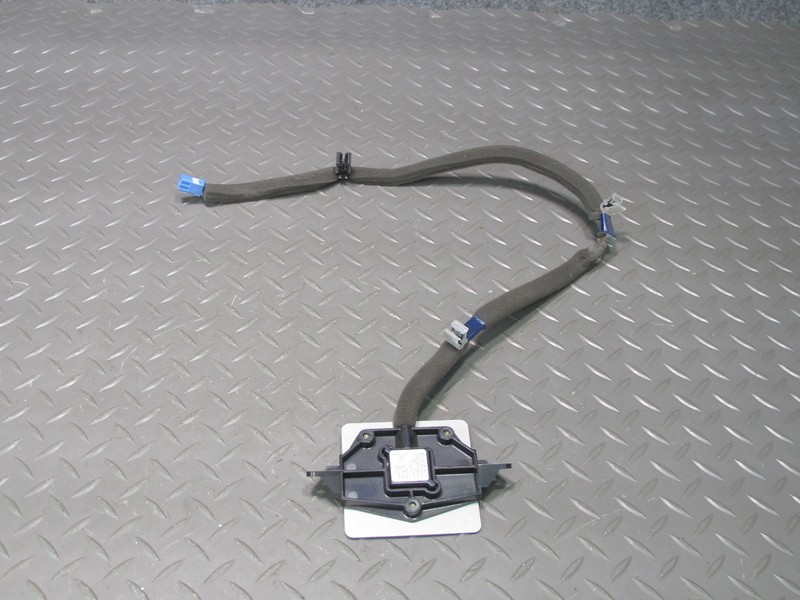 2006-2007 LEXUS UZJ100L LX470 GPS NAVIGATION ANTENNA 86860-0W100