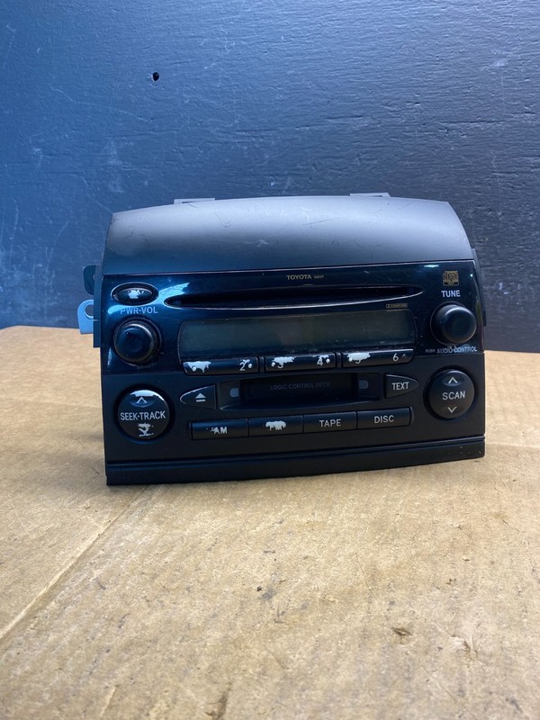 2004 to 2010 Toyota Sienna AM FM CD WMA Mp3 Radio Receiver AD3637 DG