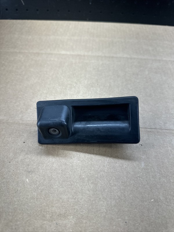 08-17 AUDI A3 S3 A4 S4 A5 S5 RS5 A7 S7 Q5 SQ5 - REAR TRUNK HANDLE BACKUP CAMERA