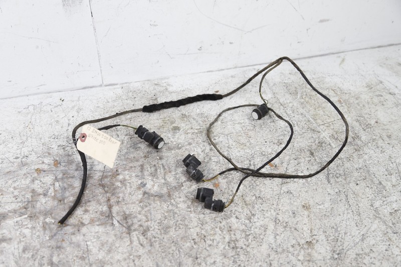 11-13 BMW F10 528I 535I 550I FRONT BUMPER PARKING SENSORS WIRE PDC WHITE 300
