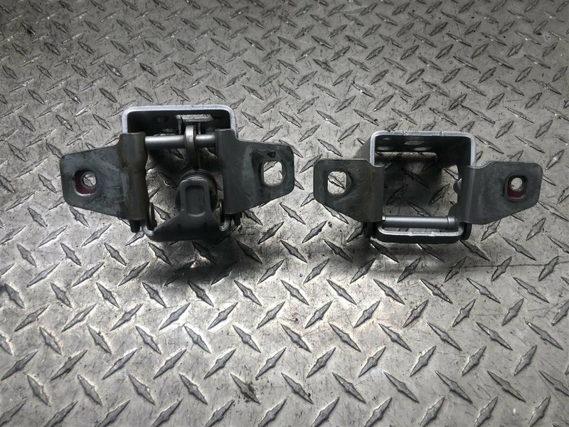 2007 DODGE RAM 1500 PASSENGER REAR DOOR HINGES QUAD CAB OEM 124.CH8507