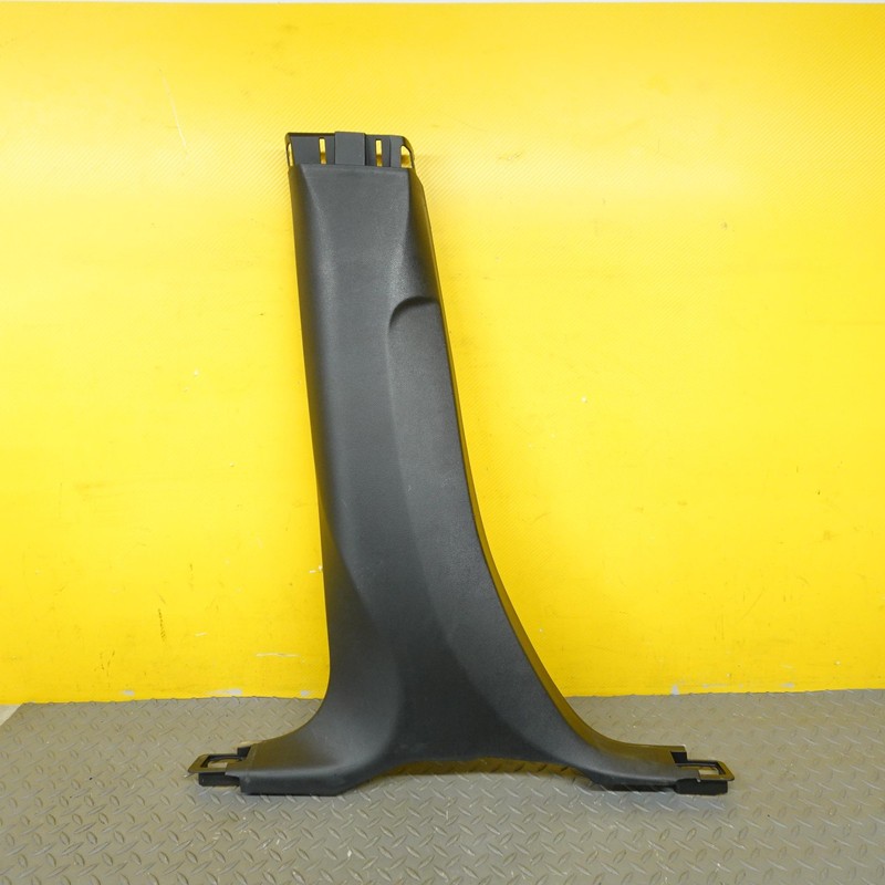 2018-2024 BUICK ENCLAVE LEFT SIDE B PILLAR LOWER TRIM COVER PANEL OEM 84340760
