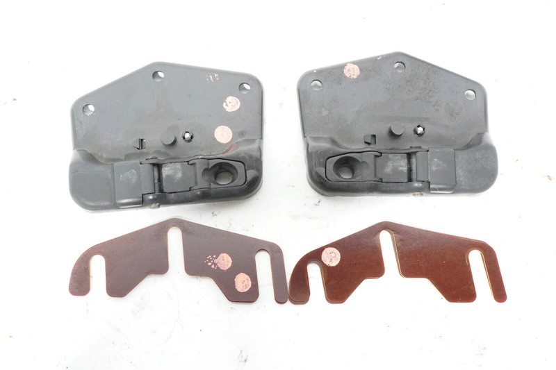 03 04 05 06 MERCEDES CLK320 CONVERTIBLE FOLDING TOP SUPPORT LATCH LH&RH SET OEM