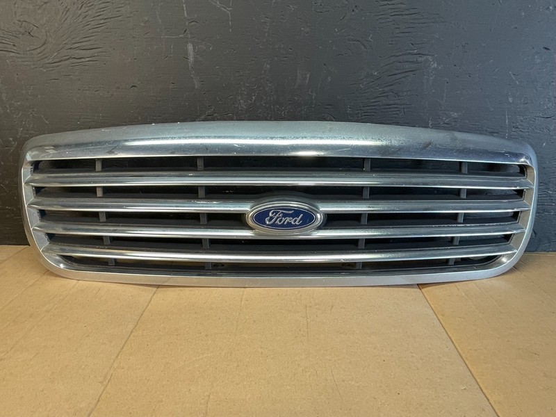 2003 to 2011 Ford Crown Victoria Front Upper Grille Grill Chrome AC2069 DG