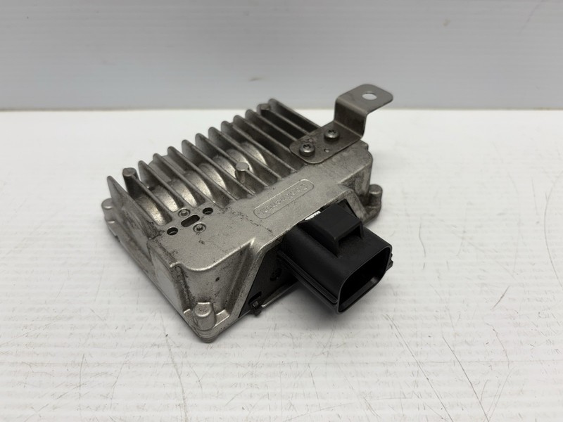 07-24 Jaguar X250 XF XK F-Type XF Gas Fuel Pump Control Module 7W839D372AA Oem
