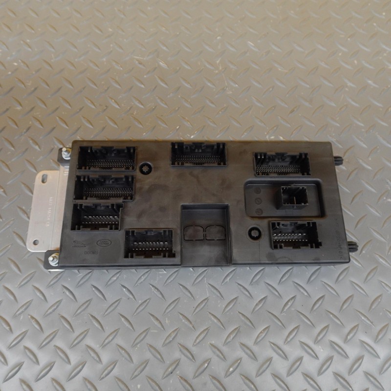 2017-2018 JAGUAR F-PACE Body Control Module Junction Fuse Relay Box Gx7314a254