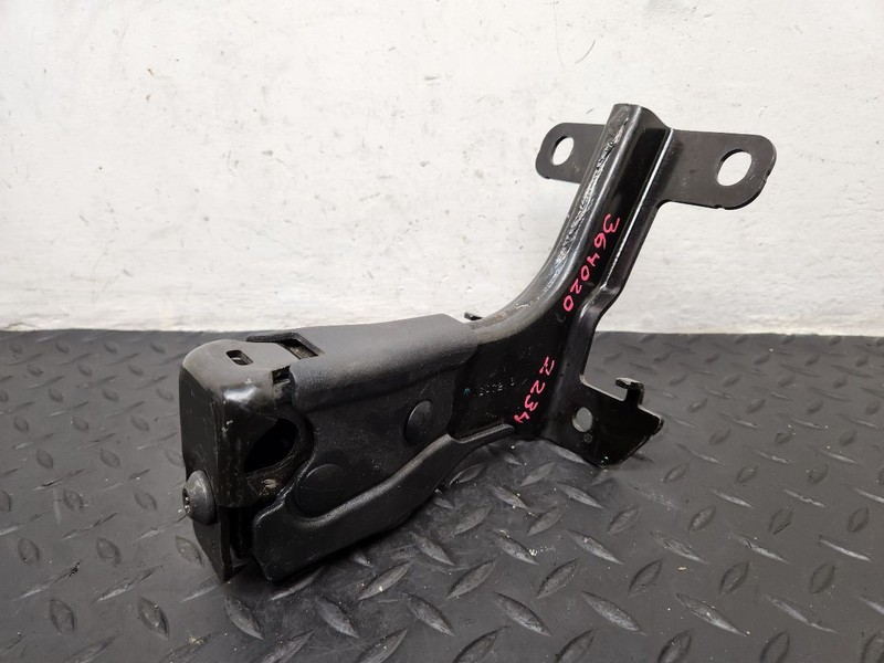 17-25 Jeep Compass Rear Seat Center Mount Holder Support Bracket OEM 6XF54DX9AB