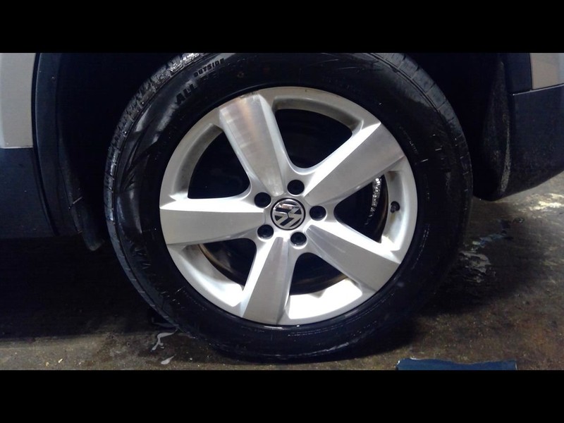 Rim Wheel 16x6-1/2 Alloy 7 Spoke Fits 09-11 TIGUAN 1633003