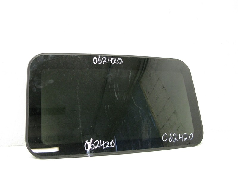 04-08 AUDI B7 A4 SEDAN SUN ROOF GLASS ONLY OEM 062420