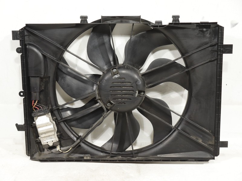2012-2015 Mercedes C250 W204 1.8L Radiator Cooling Fan Motor Shroud Assembly OEM