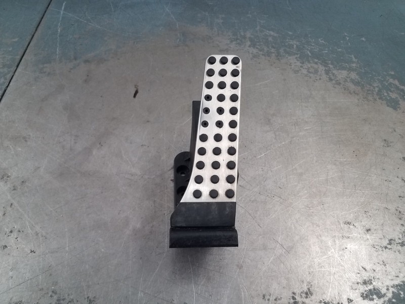 2008 Mercedes Benz AMG C 63 Accelerator Throttle Pedal #9566 K2
