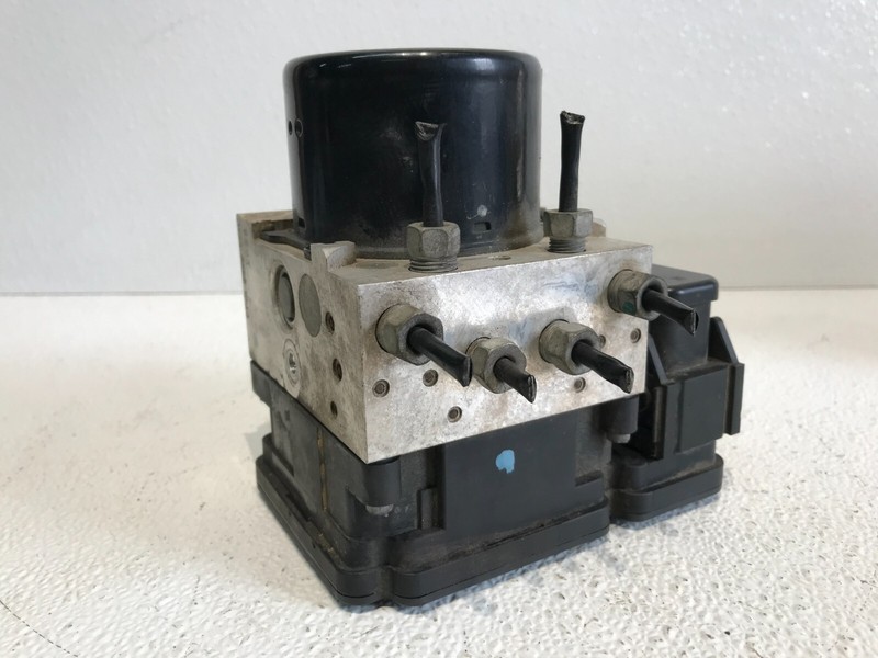 06 Dodge Caravan ABS Anti-Lock Brake Pump Assembly
