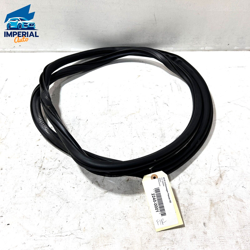 Front Right Side Door Body Weatherstrip Seal Volkswagen Passat SE 2012-2022 OEM