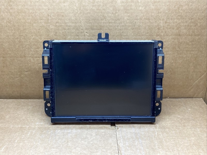 Jeep Cherokee RAM GPS Navigation VP3 Radio 8.4 Display Screen OEM 68238621AE