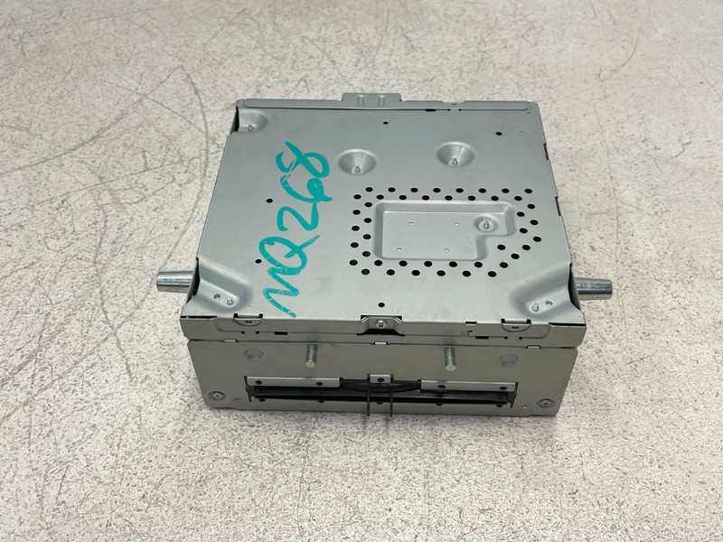 15 16 17 18 Mercedes C300 CD Player Audio Radio Receiver Module 1599 OEM