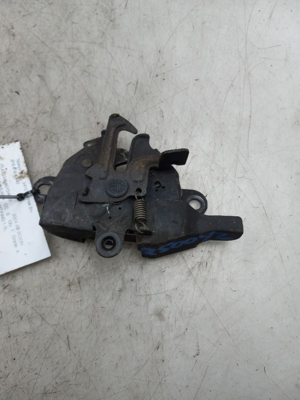 04 SCION XB HOOD LATCH