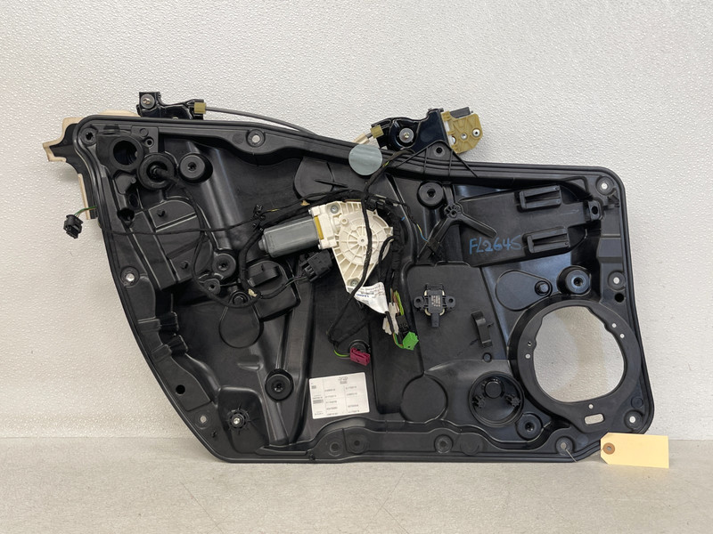 ⭐14-19 MERCEDES CLA45 AMG FRONT LEFT POWER WINDOW REGULATOR MOTOR OEM LOT2645