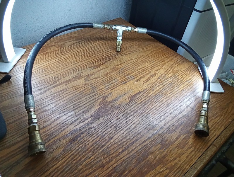Unbranded Hydraulic Hoses 2ft With Tee & Coupler Fittings